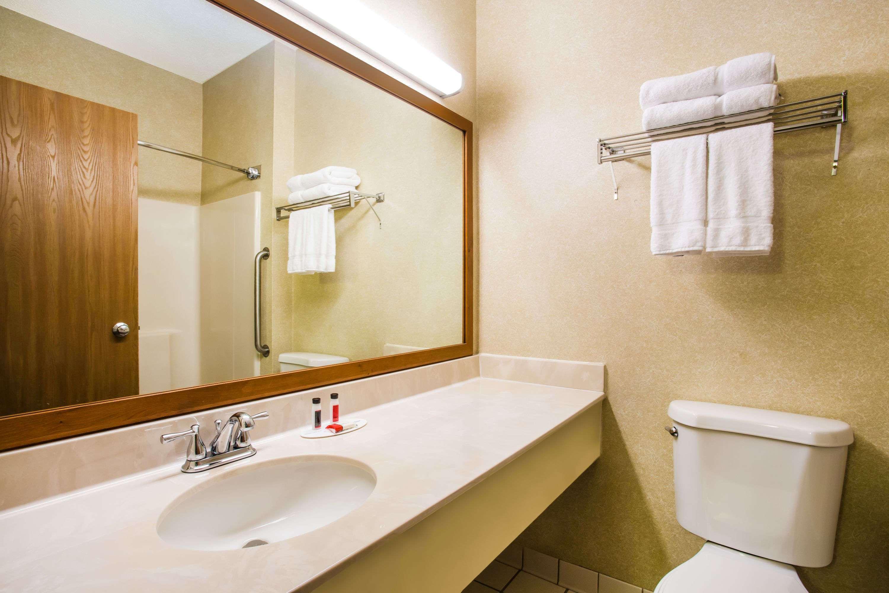 Baymont By Wyndham Helena Hotel Екстериор снимка