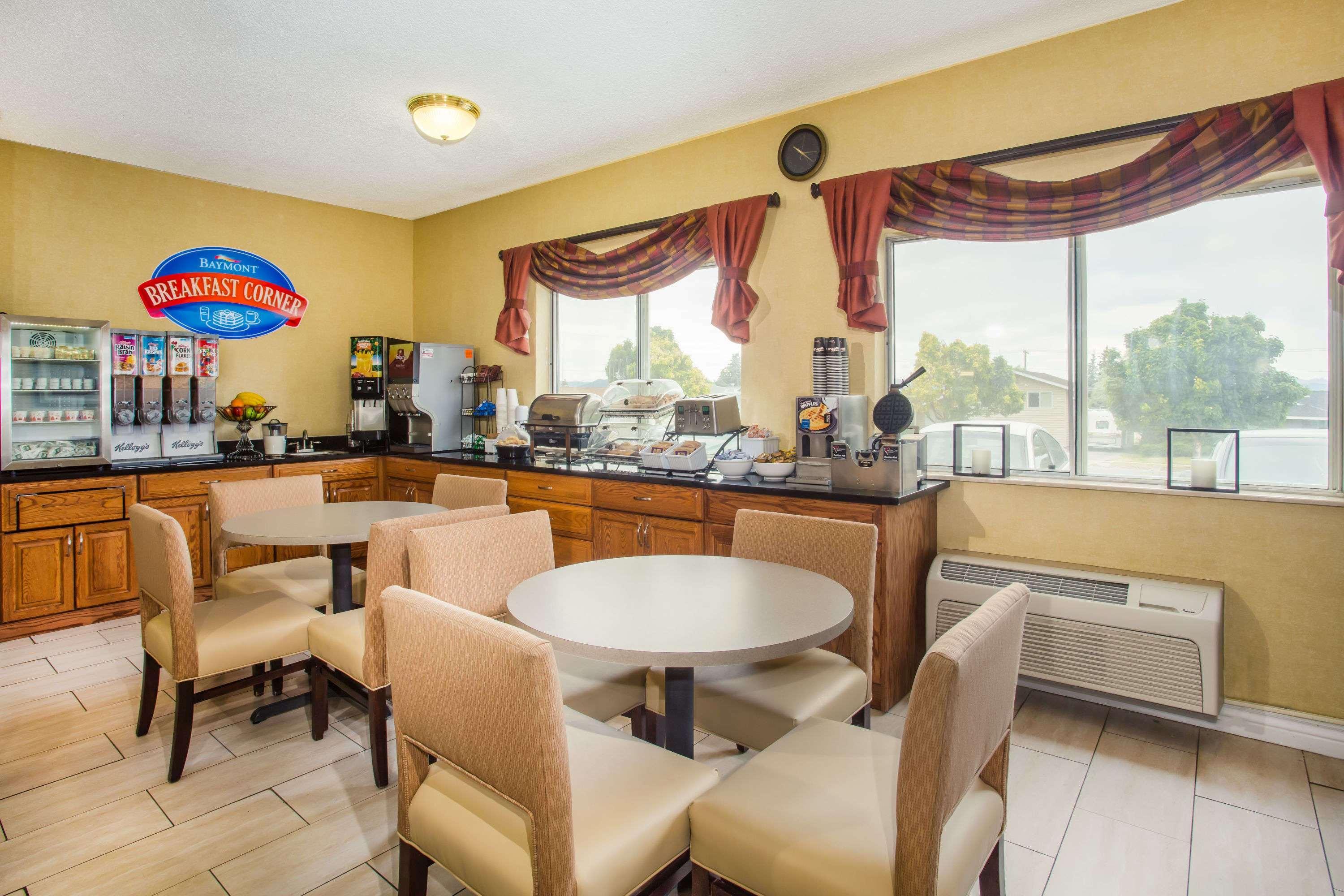 Baymont By Wyndham Helena Hotel Екстериор снимка