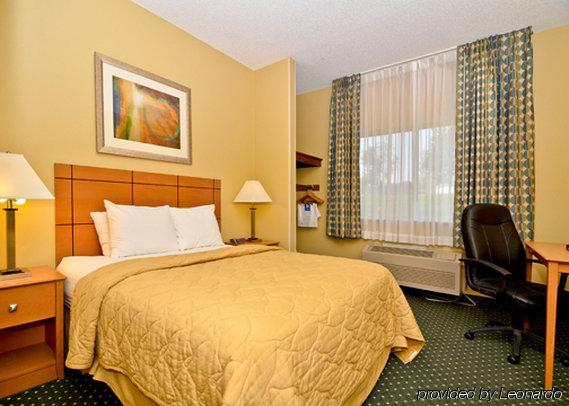Baymont By Wyndham Helena Hotel Стая снимка